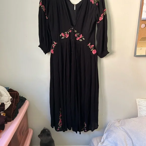 SOLD Free People Embroidered Day Glow Midi Dress - Picture 4 of 6